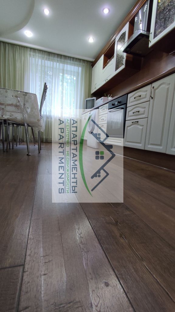 Продажа 3-комнатной квартиры, Пятигорск, Калинина пр-кт,  160