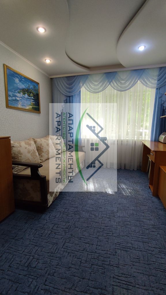 Продажа 3-комнатной квартиры, Пятигорск, Калинина пр-кт,  160