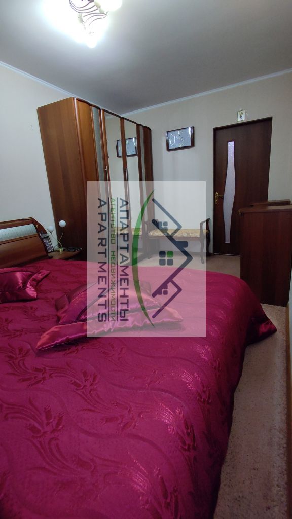 Продажа 3-комнатной квартиры, Пятигорск, Калинина пр-кт,  160