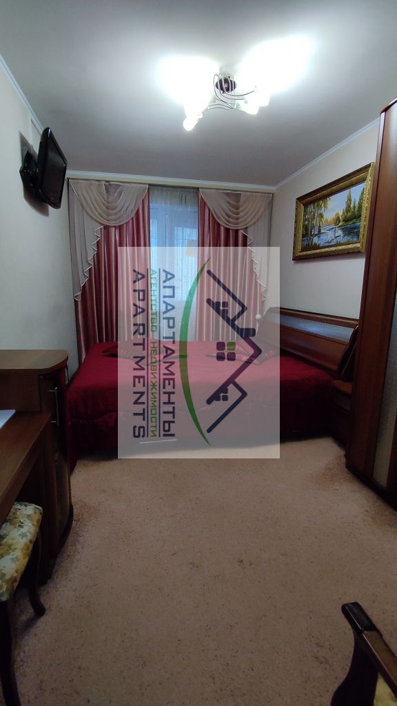 Продажа 3-комнатной квартиры, Пятигорск, Калинина пр-кт,  160