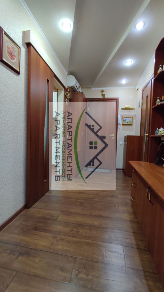 Продажа 3-комнатной квартиры, Пятигорск, Калинина пр-кт,  160