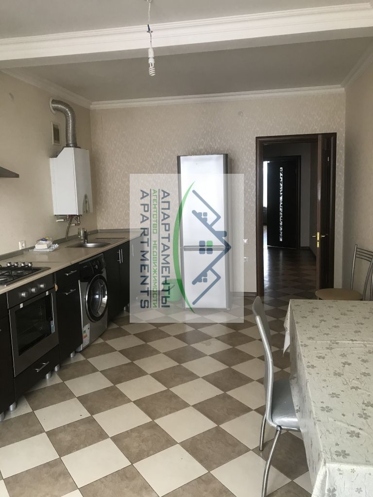 Продажа 3-комнатной квартиры, Пятигорск, Розы Люксембург ул,  42