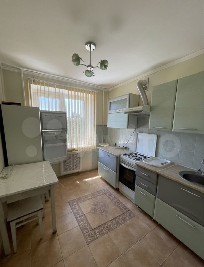 Продажа 2-комнатной квартиры, Ставрополь, Ленина ул,  299