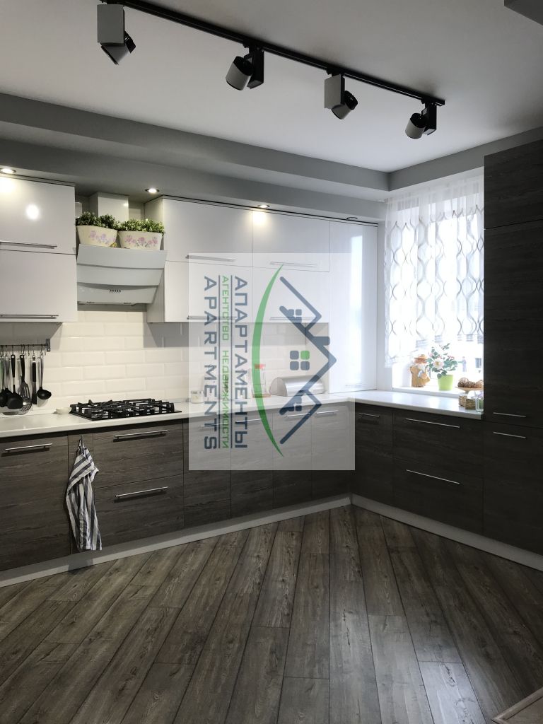 Продажа 5-комнатной квартиры, Пятигорск, Оранжерейная ул,  21/1