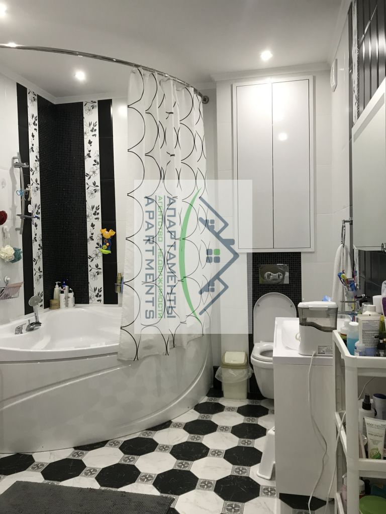 Продажа 5-комнатной квартиры, Пятигорск, Оранжерейная ул,  21/1