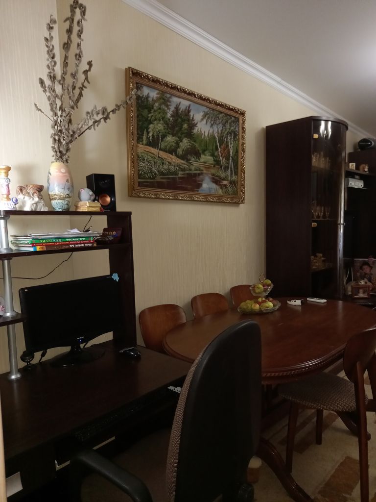 Продажа 2-комнатной квартиры, Батайск, Ушинского ул,  8