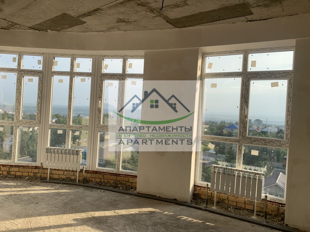 Продажа 3-комнатной квартиры, Пятигорск, Адмиральского ул,  1а