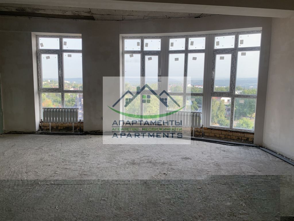 Продажа 3-комнатной квартиры, Пятигорск, Адмиральского ул,  1а