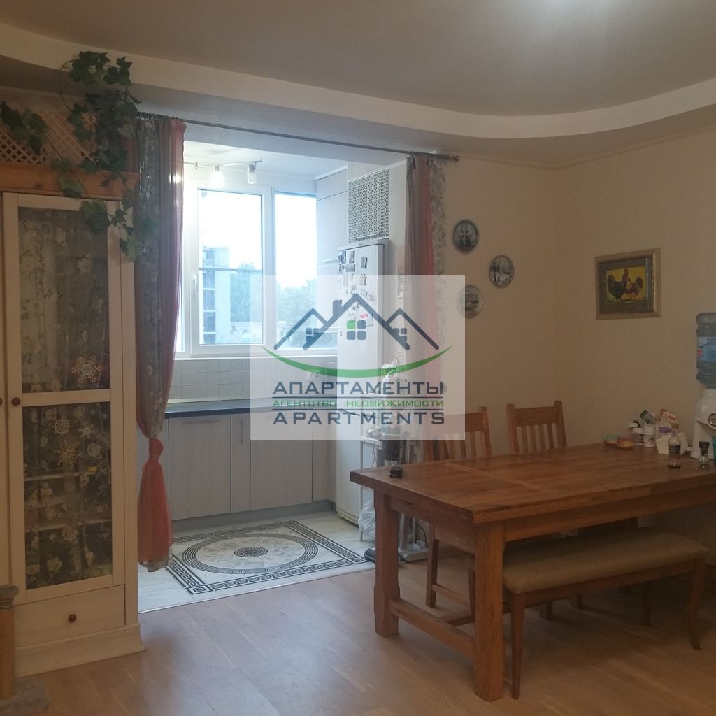 Продажа 4-комнатной квартиры, Пятигорск, Оранжерейная ул,  21к4