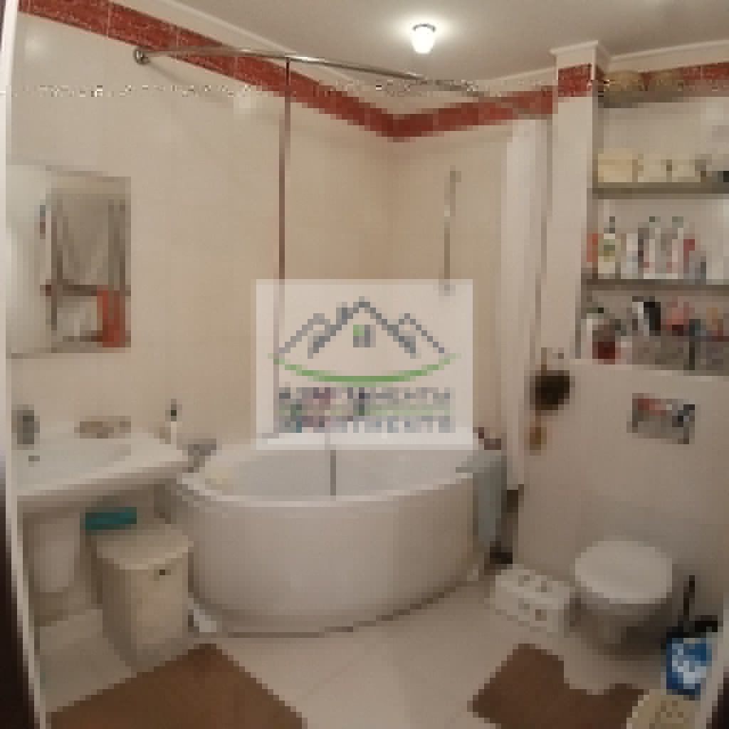 Продажа 4-комнатной квартиры, Пятигорск, Оранжерейная ул,  21к4