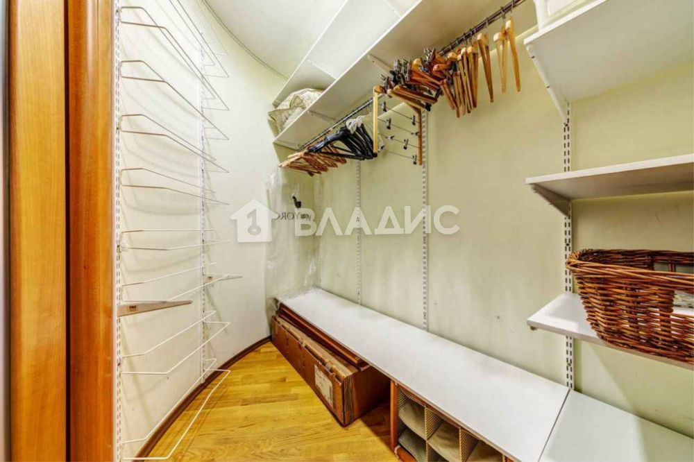 Аренда 3-комнатной квартиры, Москва, Слесарный пер, 3 Аренда 3-комнатной квартиры, Москва, Слесарный пер, 3