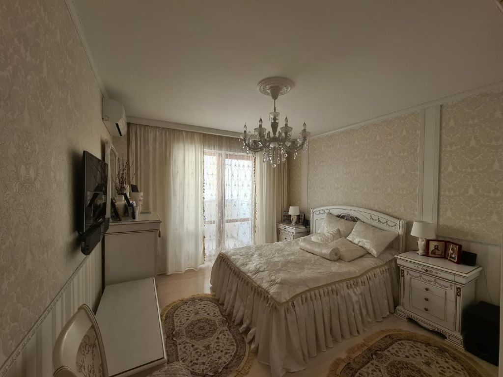 Продажа 2-комнатной квартиры, Батайск, Половинко ул,  280