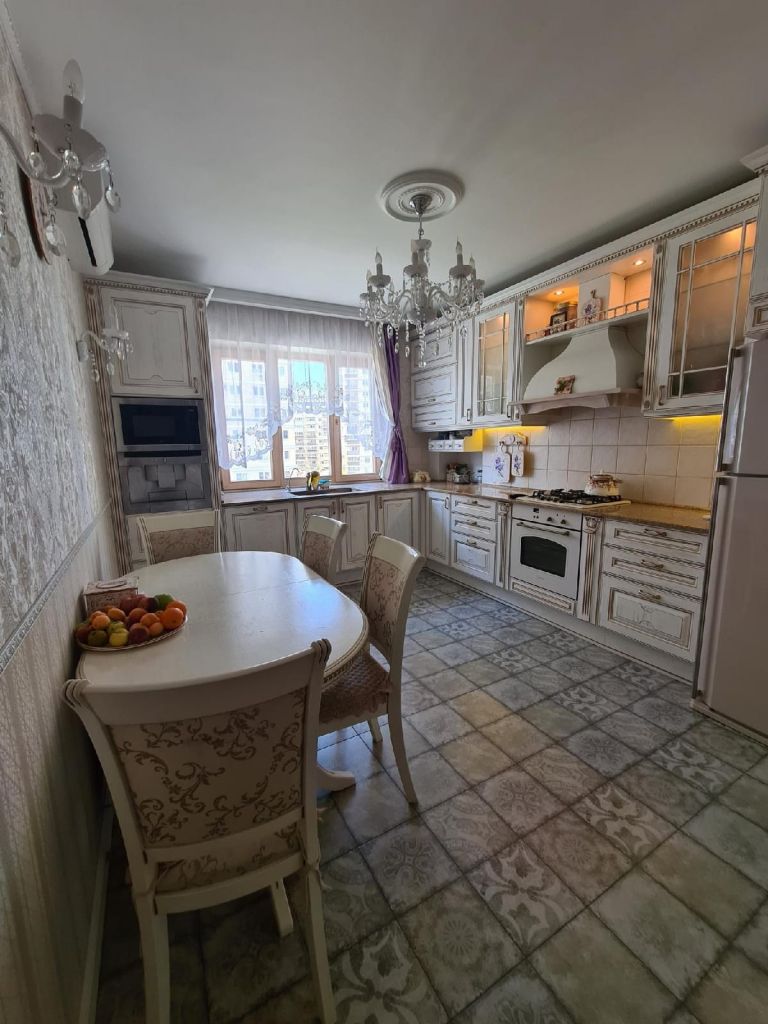 Продажа 2-комнатной квартиры, Батайск, Половинко ул,  280