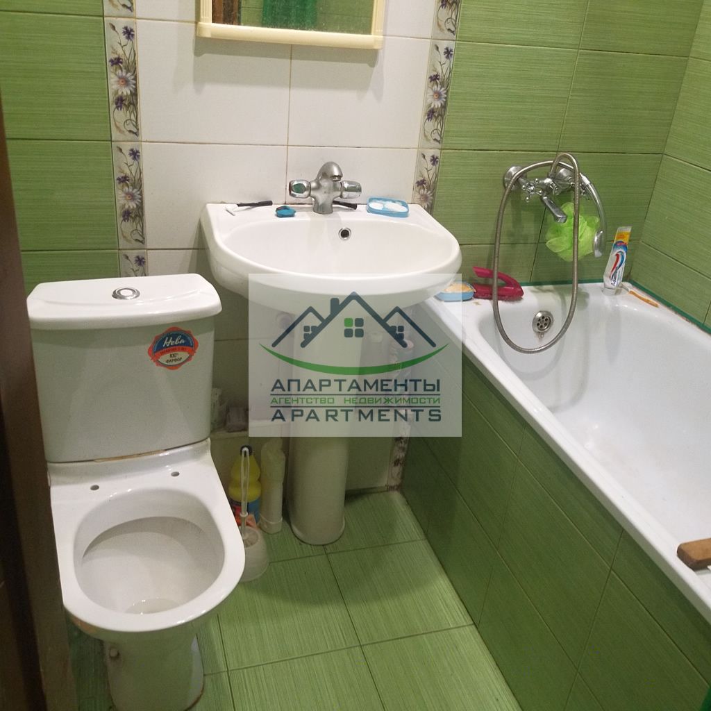 Продажа 2-комнатной квартиры, Пятигорск, Калинина пр-кт,  24