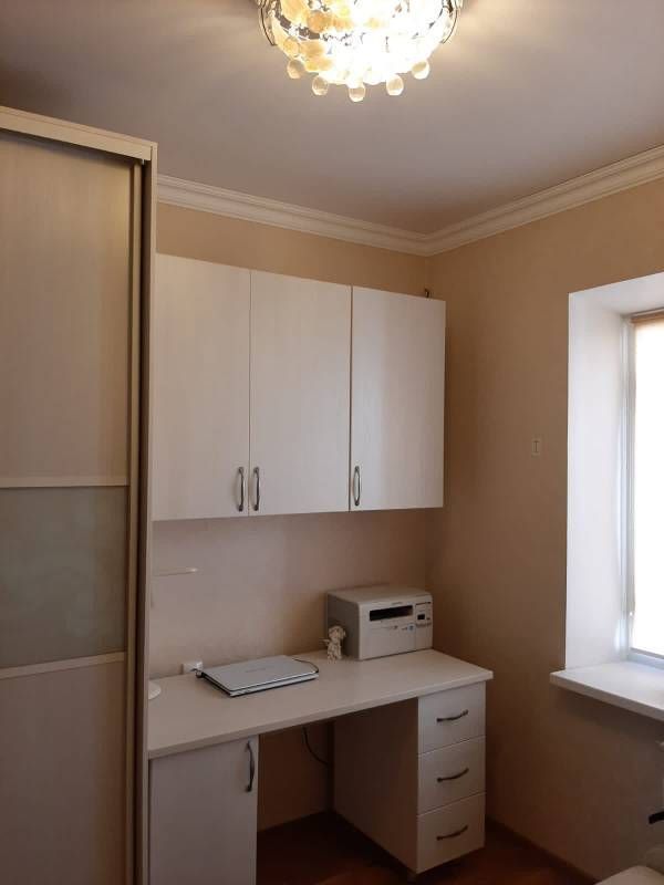 Продажа 2-комнатной квартиры, Батайск, Ворошилова ул,  8