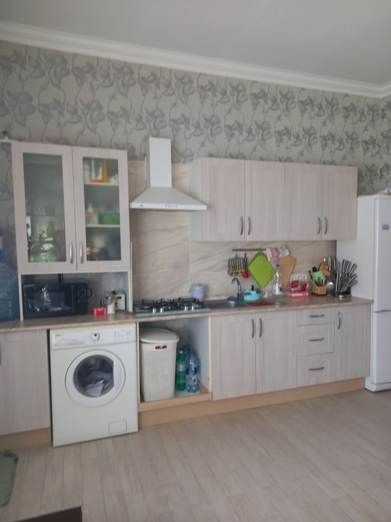 Продажа 3-комнатной квартиры, Батайск, Кулагина ул,  12