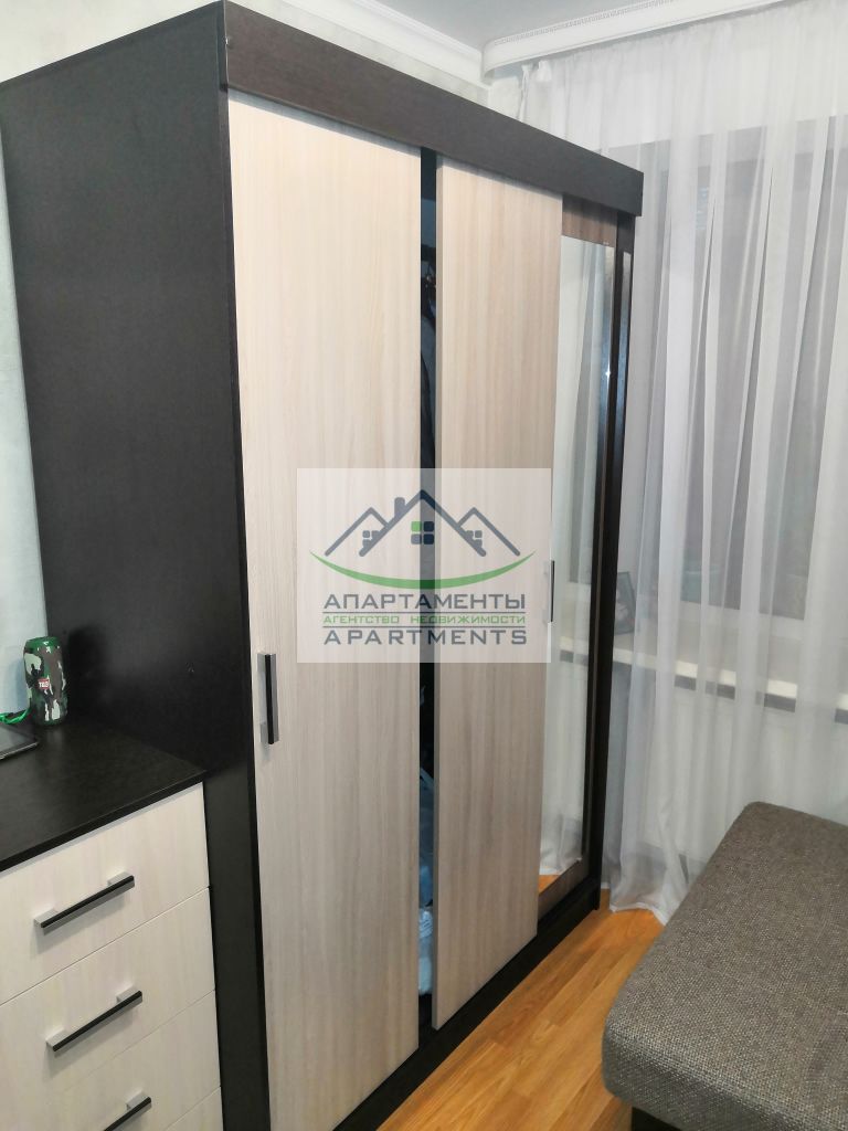 Продажа 4-комнатной квартиры, Минеральные Воды, Анджиевского ул,  7