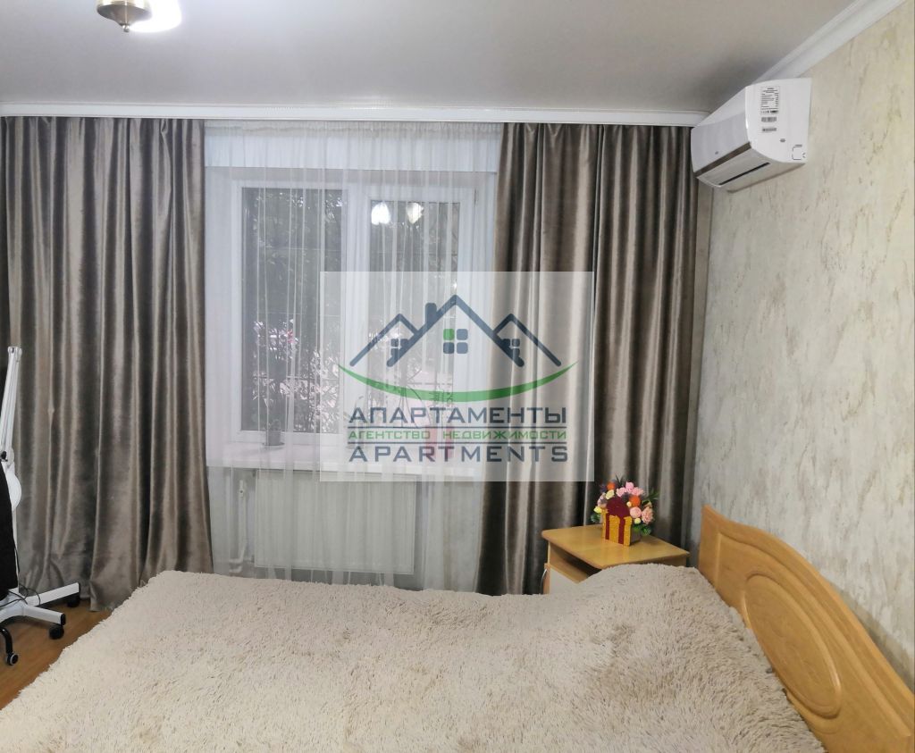 Продажа 4-комнатной квартиры, Минеральные Воды, Анджиевского ул,  7