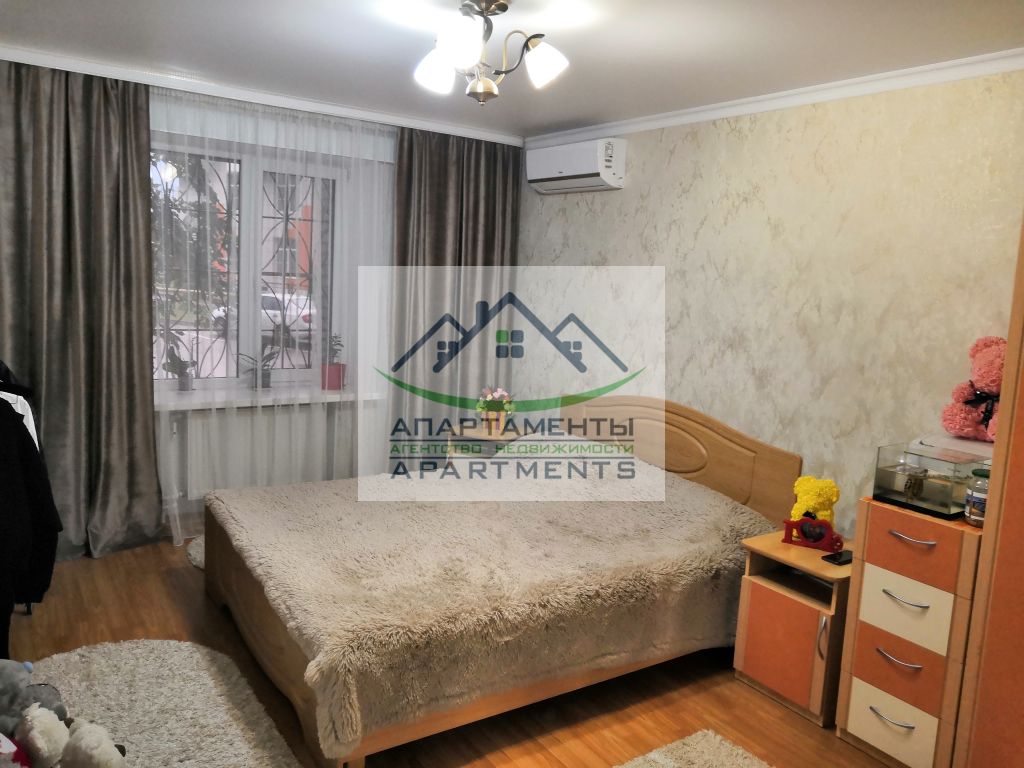 Продажа 4-комнатной квартиры, Минеральные Воды, Анджиевского ул,  7