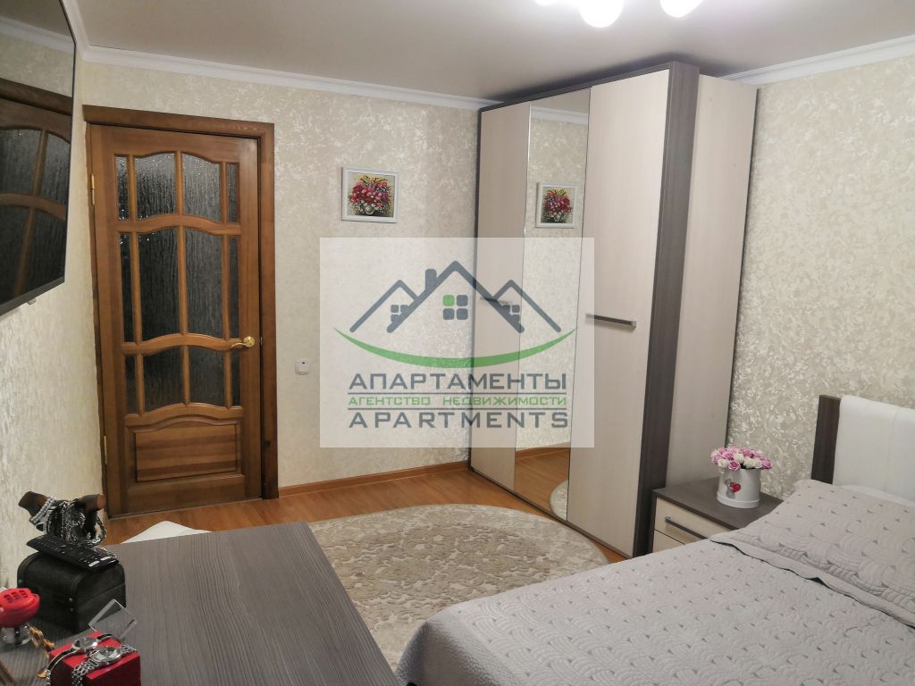 Продажа 4-комнатной квартиры, Минеральные Воды, Анджиевского ул,  7