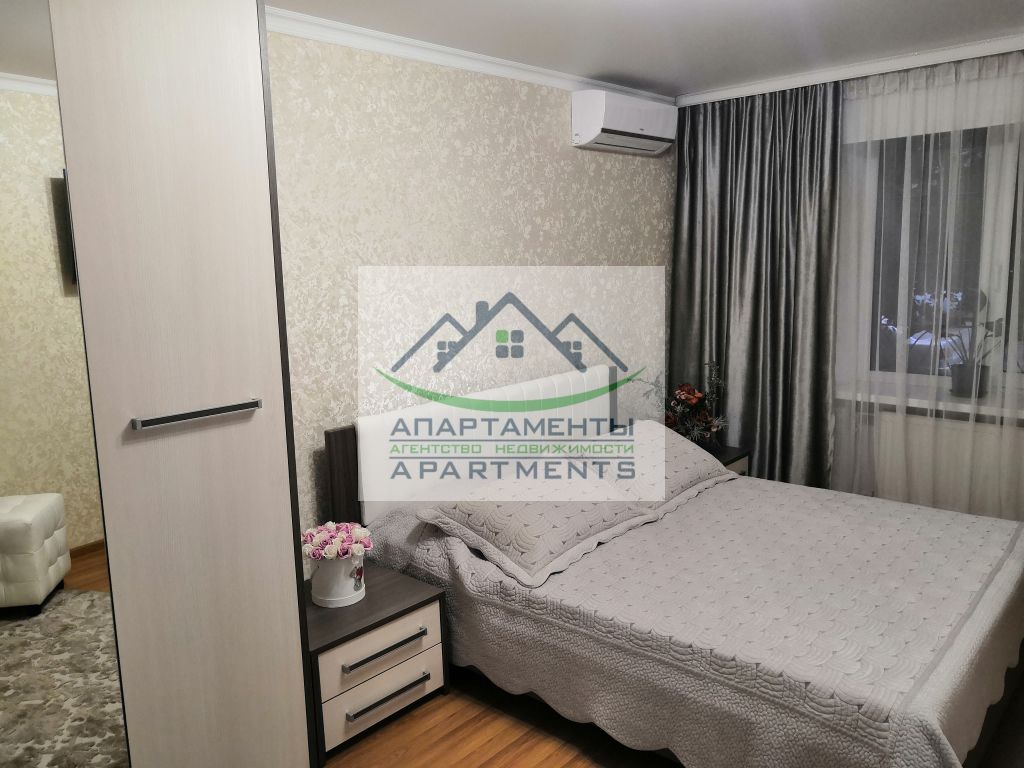 Продажа 4-комнатной квартиры, Минеральные Воды, Анджиевского ул,  7