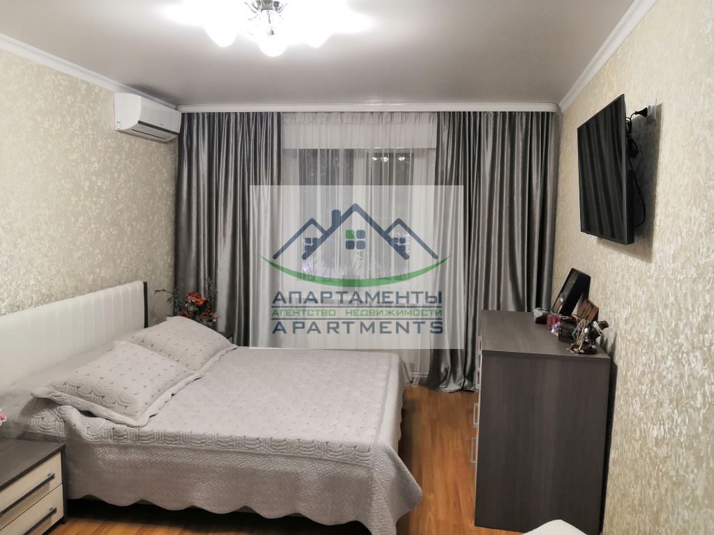 Продажа 4-комнатной квартиры, Минеральные Воды, Анджиевского ул,  7