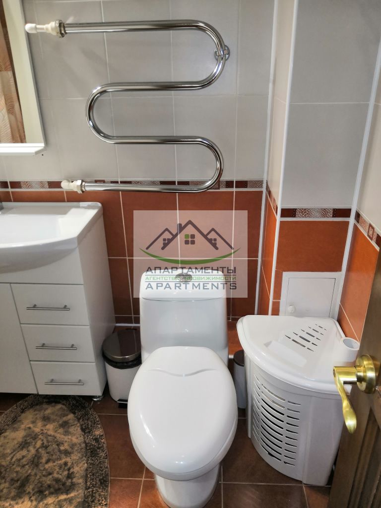 Продажа 4-комнатной квартиры, Минеральные Воды, Анджиевского ул,  7