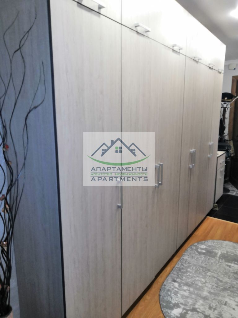 Продажа 4-комнатной квартиры, Минеральные Воды, Анджиевского ул,  7