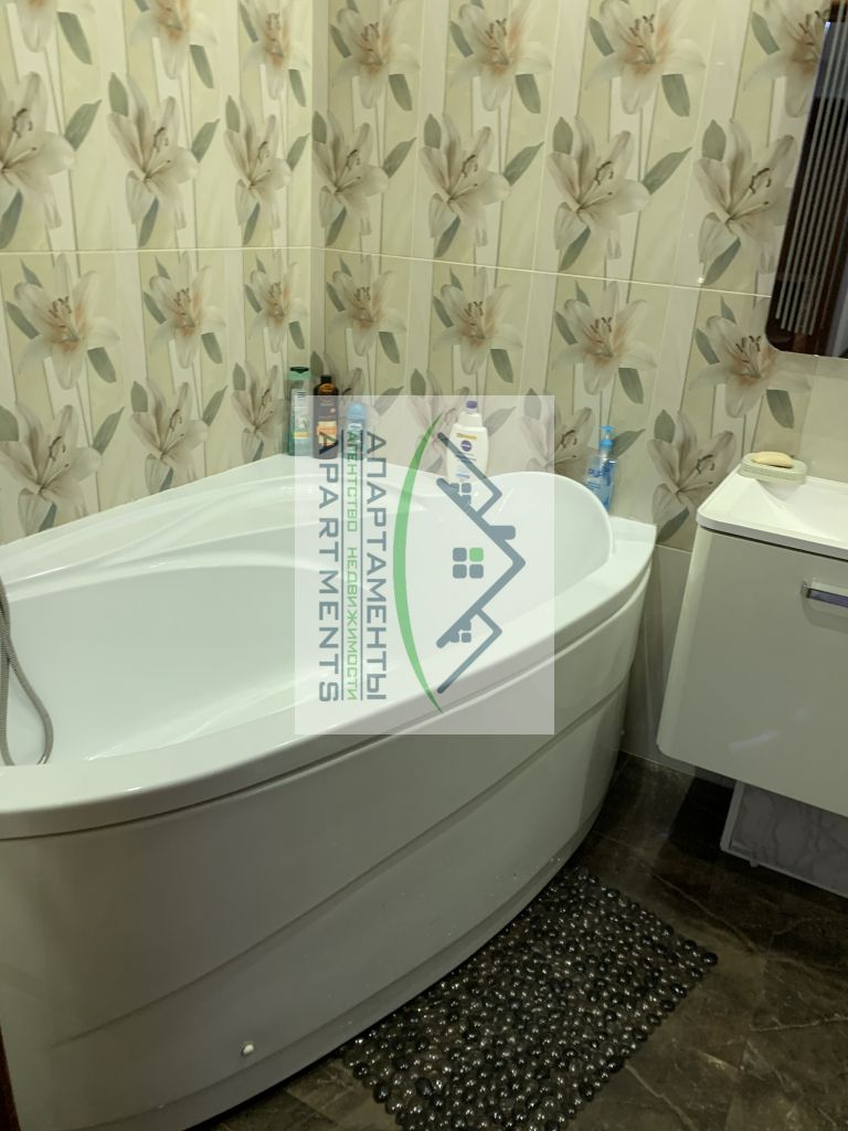 Продажа 3-комнатной квартиры, Пятигорск, Нежнова ул,  21