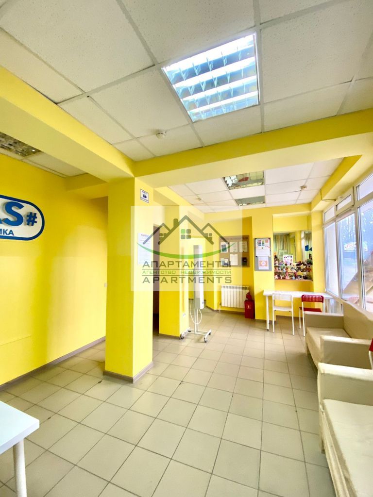 Продажа коммерческой недвижимости, 355м <sup>2</sup>, Пятигорск, Калинина пр-кт,  2А