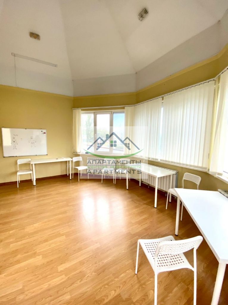 Продажа коммерческой недвижимости, 355м <sup>2</sup>, Пятигорск, Калинина пр-кт,  2А