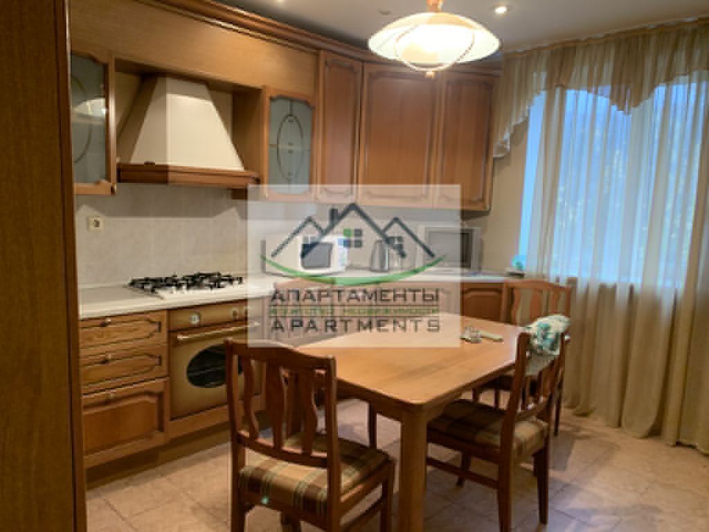 Продажа 4-комнатной квартиры, Пятигорск, Калинина пр-кт,  40