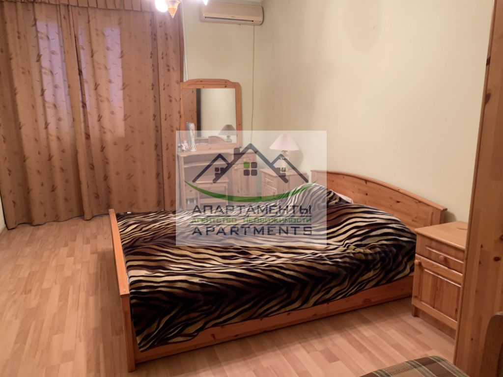 Продажа 4-комнатной квартиры, Пятигорск, Калинина пр-кт,  40