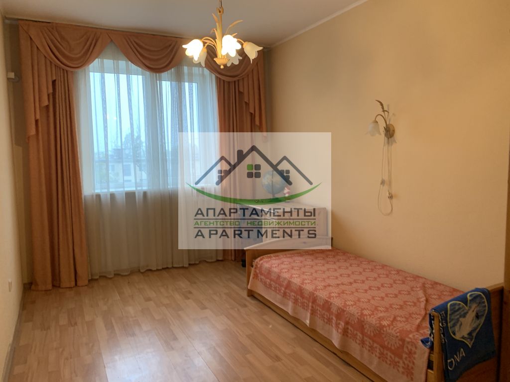 Продажа 4-комнатной квартиры, Пятигорск, Калинина пр-кт,  40