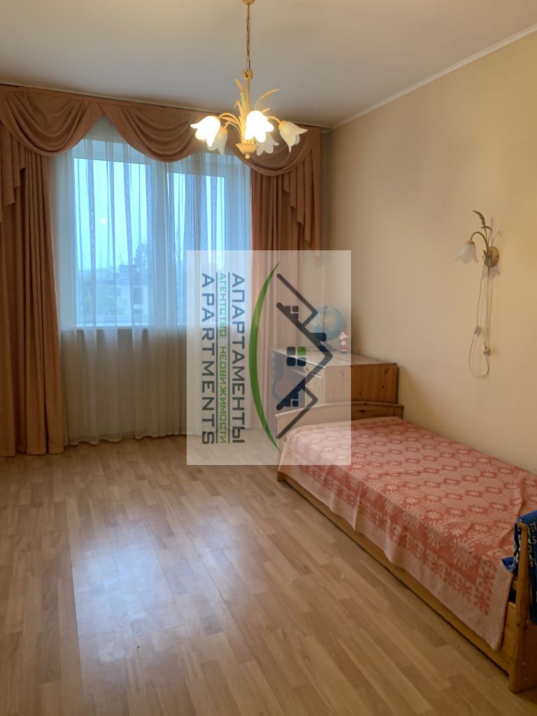 Продажа 4-комнатной квартиры, Пятигорск, Калинина пр-кт,  40