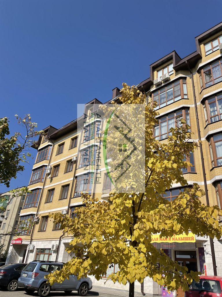 Продажа 4-комнатной квартиры, Пятигорск, Аллея Строителей ул,  7