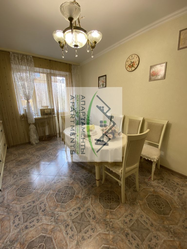 Продажа 4-комнатной квартиры, Ессентуки, Орджоникидзе ул,  84к2