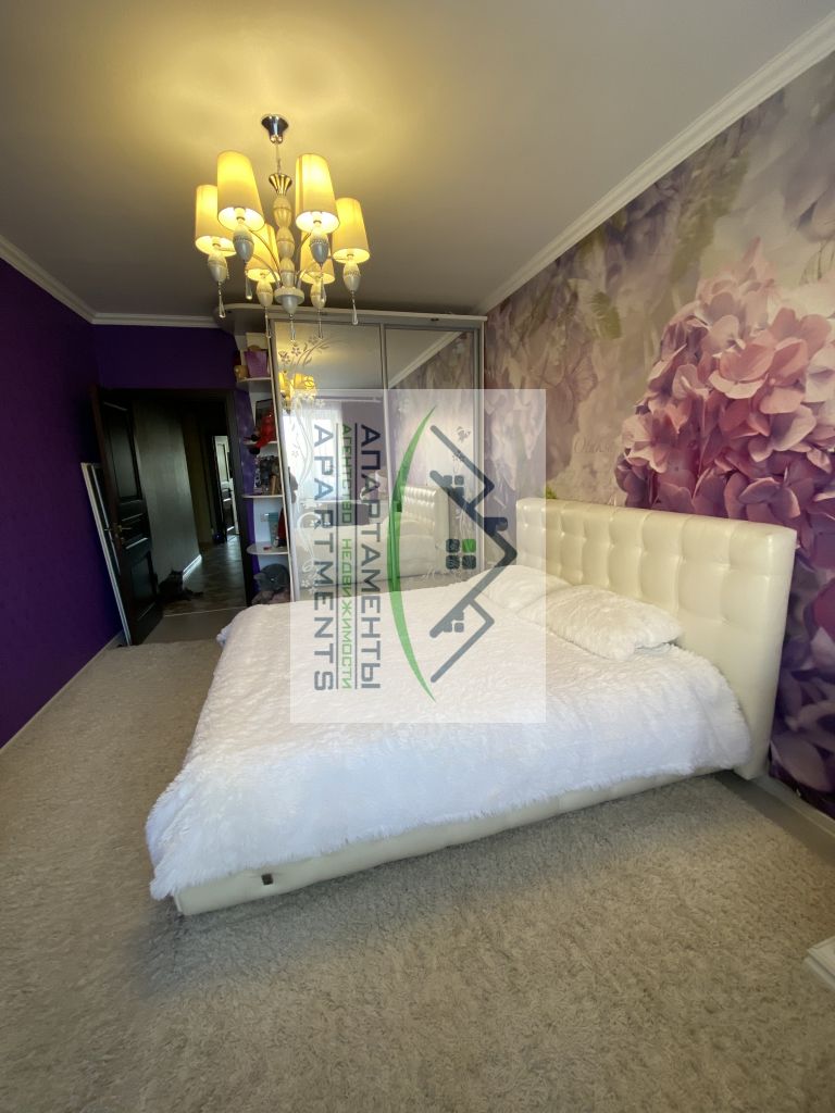 Продажа 4-комнатной квартиры, Ессентуки, Орджоникидзе ул,  84к2