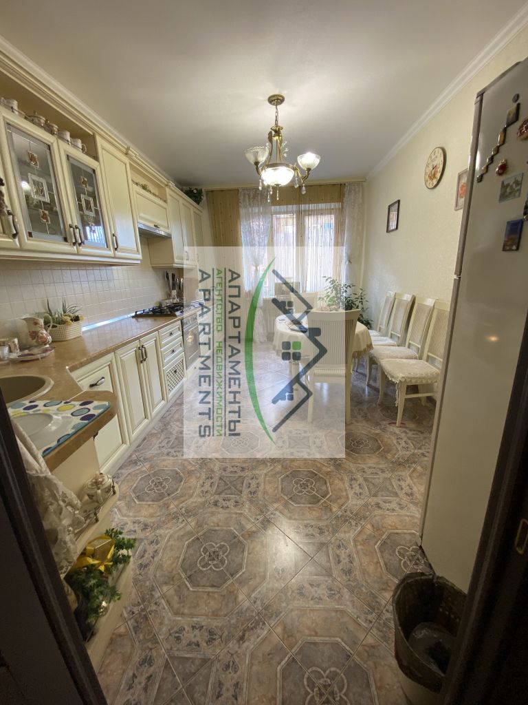 Продажа 4-комнатной квартиры, Ессентуки, Орджоникидзе ул,  84к2