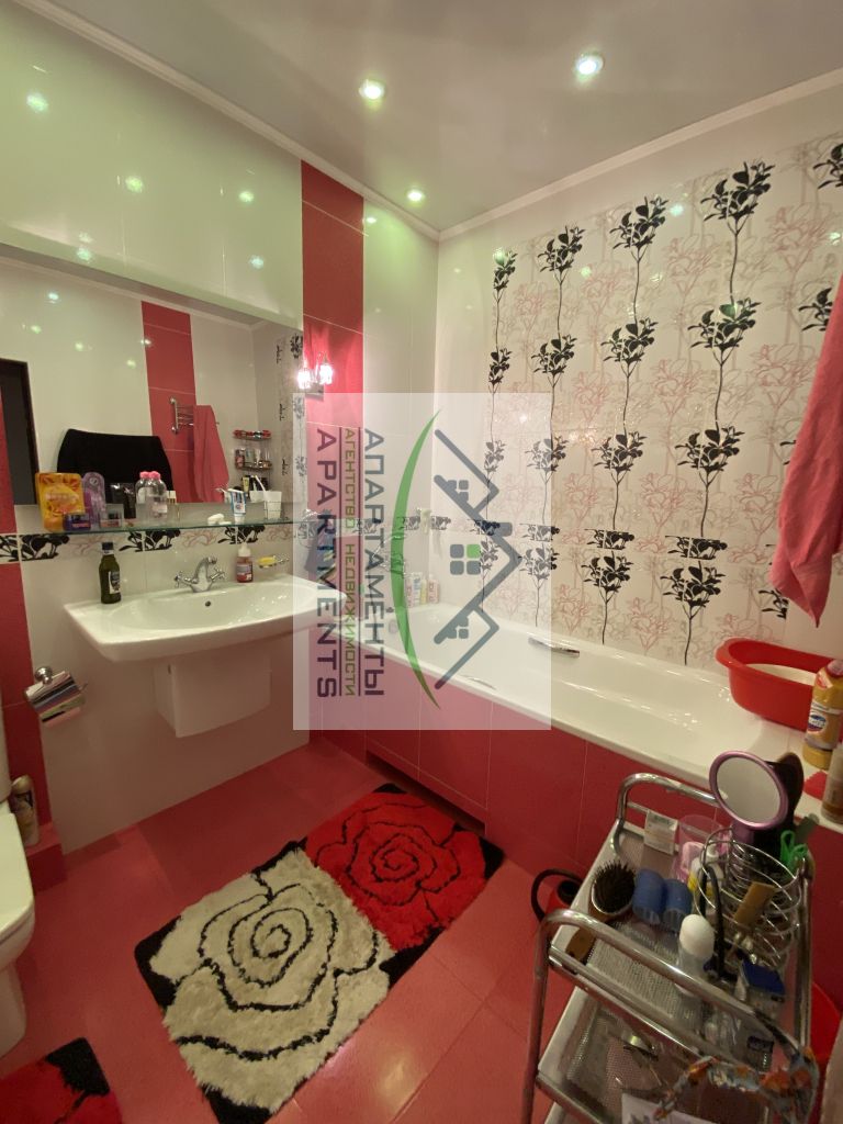 Продажа 4-комнатной квартиры, Ессентуки, Орджоникидзе ул,  84к2