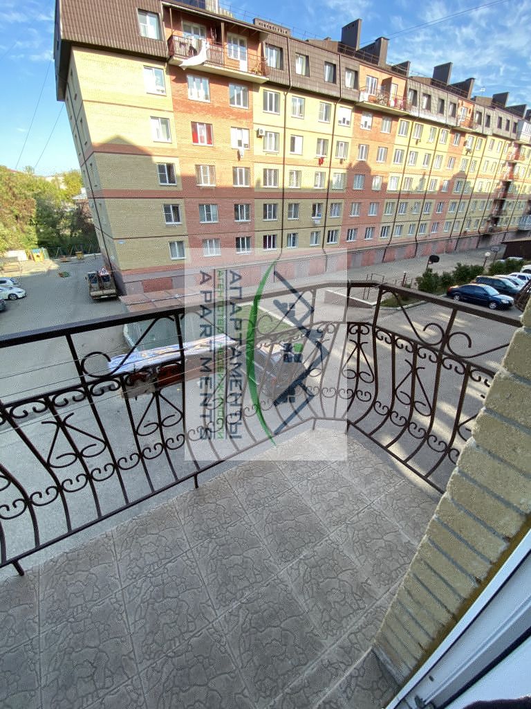 Продажа 4-комнатной квартиры, Ессентуки, Орджоникидзе ул,  84к2