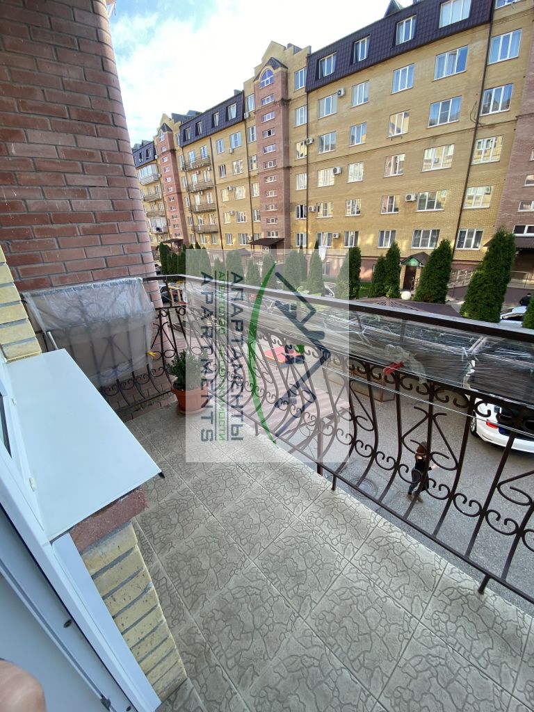 Продажа 4-комнатной квартиры, Ессентуки, Орджоникидзе ул,  84к2