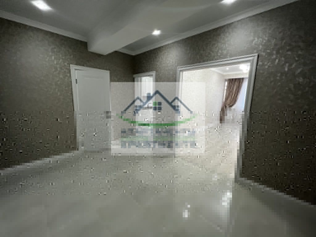 Продажа 2-комнатной квартиры, Пятигорск, Адмиральского ул,  1а