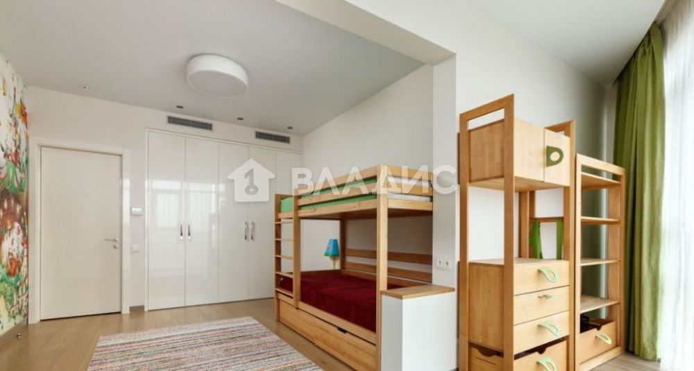 Продажа 4-комнатной квартиры, Москва, Сосновая аллея, 1 Продажа 4-комнатной квартиры, Москва, Сосновая аллея, 1