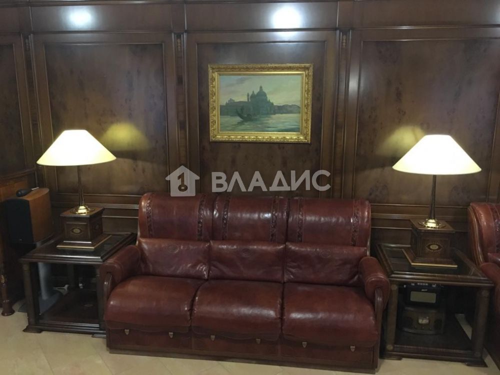 Продажа дома, 1350м <sup>2</sup>, 18 сот., Москва, Чебоксарская ул, 40 Продажа дома, 1350м <sup>2</sup>, 18 сот., Москва, Чебоксарская ул, 40