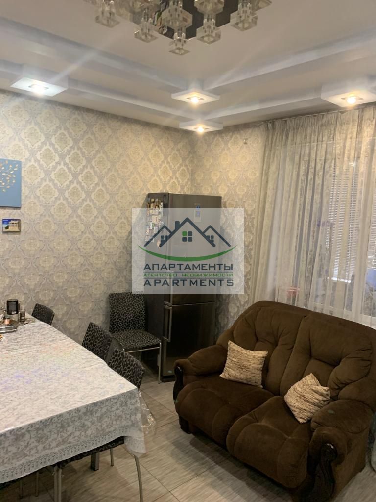 Продажа 3-комнатной квартиры, Ессентуки, 200 лет КМВ ул,  1