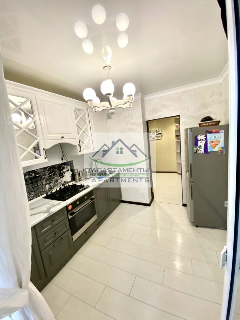 Продажа 3-комнатной квартиры, Пятигорск, Адмиральского ул,  2к4