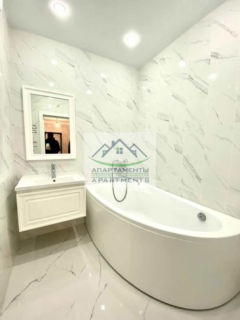 Продажа 2-комнатной квартиры, Пятигорск, Оранжерейная ул,  17к1