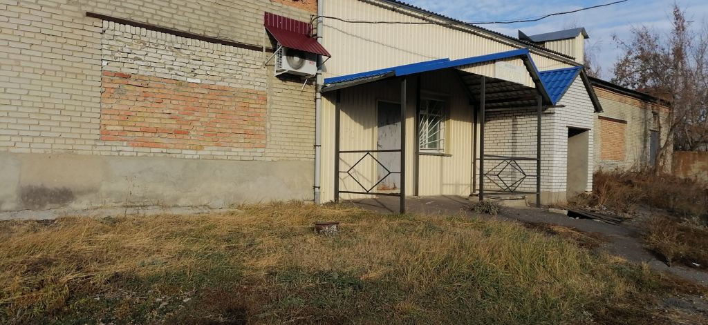 Продажа коммерческой недвижимости, 135м <sup>2</sup>, Лунино, Максима Горького,  26