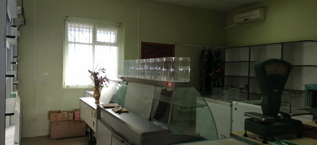 Продажа коммерческой недвижимости, 135м <sup>2</sup>, Лунино, Максима Горького,  26